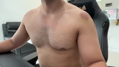 Weapon X online show from January 7, 9:14 pm