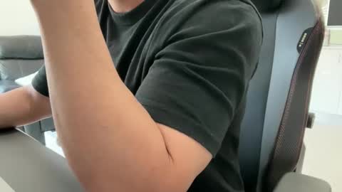 Weapon X online show from October 31, 1:18 am