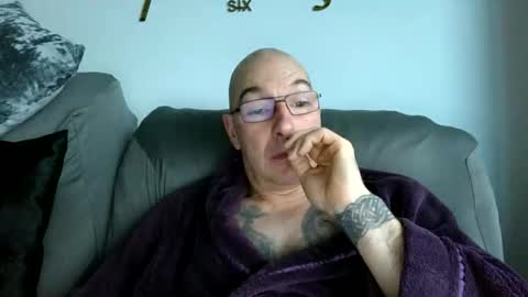 wechatistrokeurub online show from October 14, 7:15 am