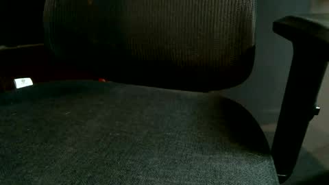 Snapshot of wellandwelland chatting on October 15, 1:30 pm wellandwelland online show from October 15, 1:30 pm