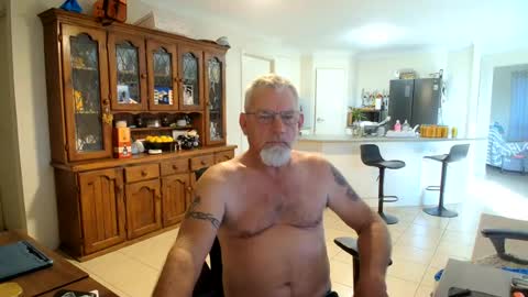Wellhelloo online show from June 16, 5:43 am