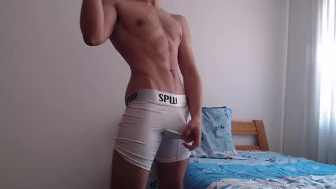 Whiteboymask online show from February 15, 6:33 pm