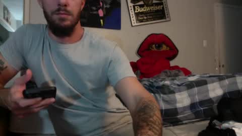 Snapshot of whitechocalate91 chatting on December 11, 3:58 am just  str8 stud nut  1000 online show from December 11, 3:58 am