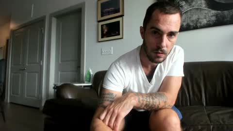 Snapshot of whitechocalate91 chatting on September 23, 3:44 pm just  str8 stud nut  1000 online show from September 23, 3:44 pm