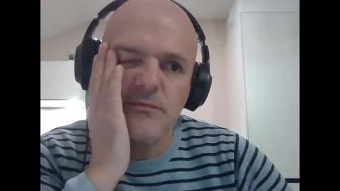 Snapshot of whiteeaglesrb chatting on December 26, 5:19 pm whiteeaglesrb online show from December 26, 5:19 pm