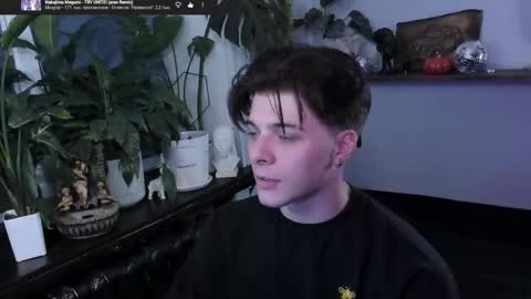 Gus online show from November 27, 9:29 pm