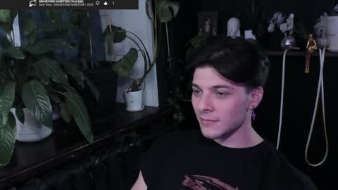 Gus online show from December 14, 9:55 pm