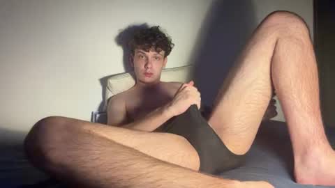 wilddesire18 online show from August 5, 11:10 pm