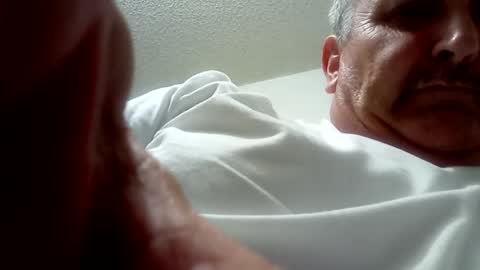 wihob26 online show from October 12, 3:22 am