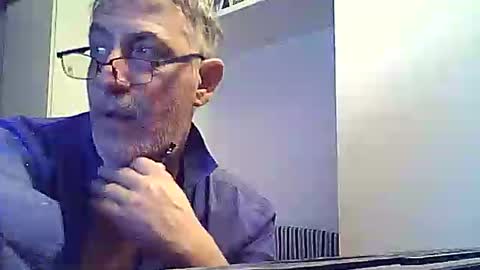 Willfire71 online show from December 3, 6:46 am