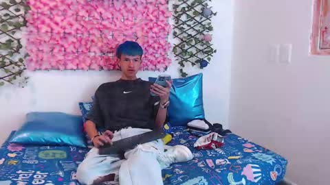 willians__ online show from September 10, 3:27 am