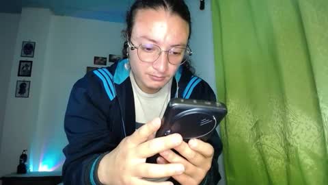 willmonkey online show from November 26, 1:52 am