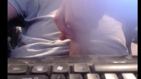 Snapshot of willowstick chatting on December 18, 10:02 pm DrainMyBalls online show from December 18, 10:02 pm