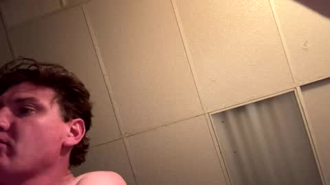 Snapshot of willy_dirk chatting on November 1, 9:02 am willy_dirk online show from November 1, 9:02 am