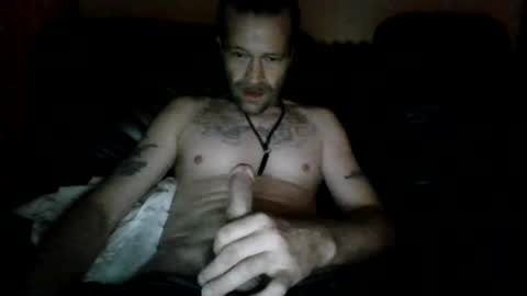 willydogg83 online show from June 23, 6:51 am