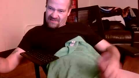 willydogg83 online show from November 3, 9:02 am