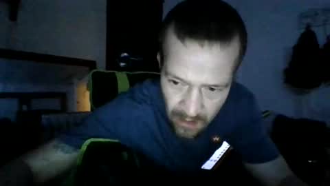 willydogg83 online show from March 24, 3:44 am