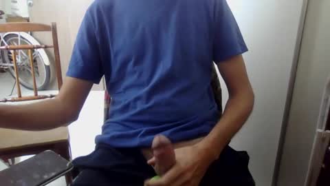 Snapshot of willyturin chatting on February 4, 2:43 pm willyturin online show from February 4, 2:43 pm