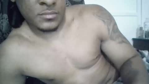 elmejorhombre online show from February 16, 7:15 am