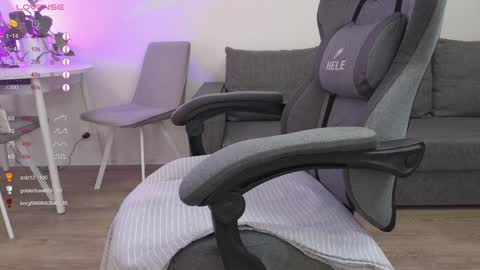 Nick online show from January 26, 9:18 pm