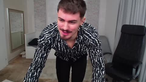 WilsonJules online show from December 30, 1:58 pm