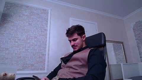 WilsonJules online show from January 17, 5:31 pm