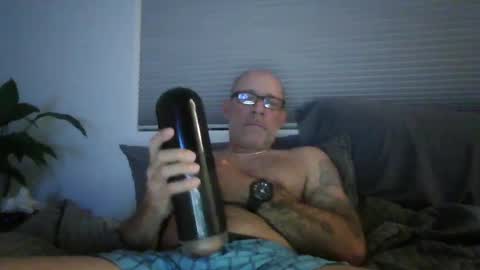 wingnutt765733 online show from March 4, 1:49 pm