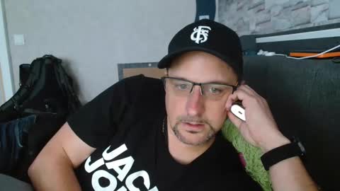 Dirty online show from September 17, 3:24 pm