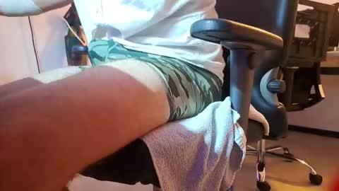 wnhz27 online show from December 18, 8:47 pm