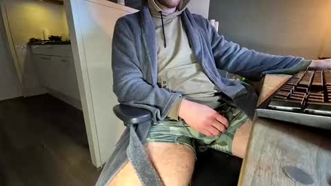 wnhz27 online show from October 9, 2:38 am