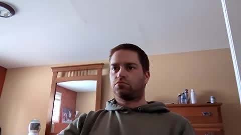 woodeee77 online show from February 10, 6:35 pm