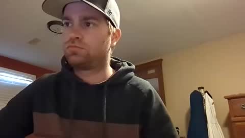 woodeee77 online show from February 28, 7:25 pm