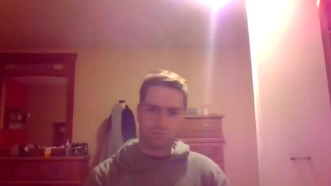 woodeee77 online show from December 17, 5:07 am