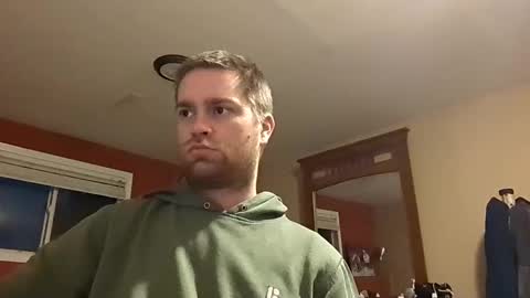 woodeee77 online show from February 12, 4:33 am