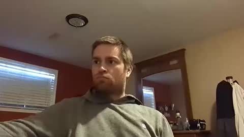 woodeee77 online show from March 3, 6:40 pm