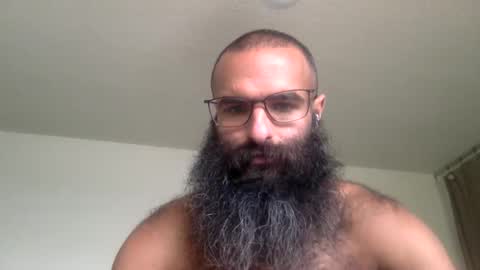 woof_wolf37 online show from March 4, 4:58 pm