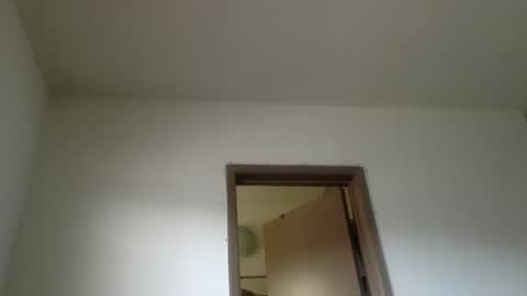 woof_wolf37 online show from March 11, 4:47 pm