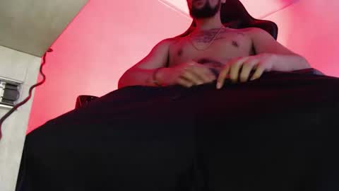 Woondeer online show from October 5, 7:07 pm