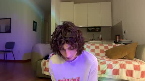 Glen online show from April 13, 9:04 pm