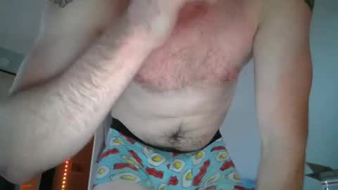 wrecklesspleasure93 online show from April 27, 1:13 am