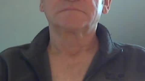 Snapshot of wuki123 chatting on December 10, 10:28 am Wuki online show from December 10, 10:28 am