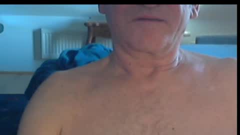 Snapshot of wuki123 chatting on February 19, 4:00 pm Wuki online show from February 19, 4:00 pm