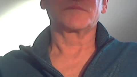 Snapshot of wuki123 chatting on January 6, 2:36 pm Wuki online show from January 6, 2:36 pm