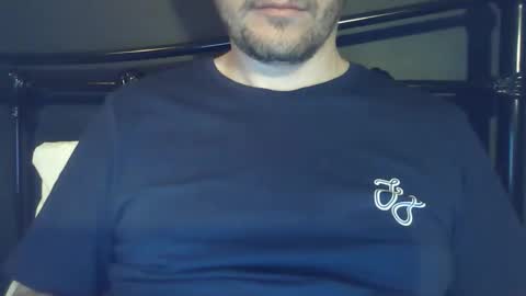 Snapshot of x_yes chatting on October 27, 8:00 pm x_yes online show from October 27, 8:00 pm