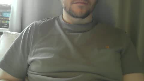 Snapshot of x_yes chatting on January 22, 2:14 pm x_yes online show from January 22, 2:14 pm