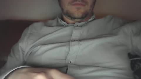 Snapshot of x_yes chatting on September 16, 9:37 pm x_yes online show from September 16, 9:37 pm