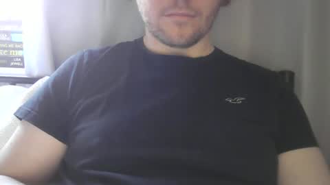 Snapshot of x_yes chatting on January 10, 11:33 am x_yes online show from January 10, 11:33 am