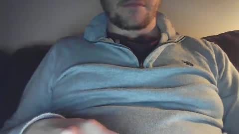 Snapshot of x_yes chatting on March 10, 9:51 pm x_yes online show from March 10, 9:51 pm