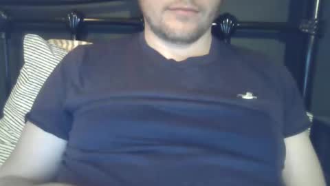 Snapshot of x_yes chatting on February 18, 10:36 pm x_yes online show from February 18, 10:36 pm