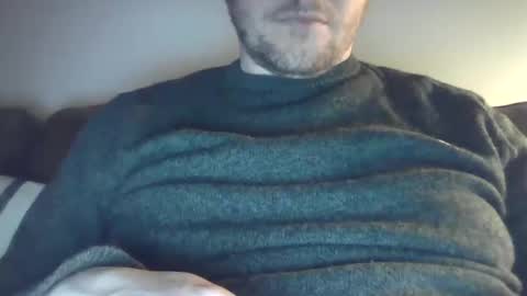 Snapshot of x_yes chatting on March 2, 10:56 pm x_yes online show from March 2, 10:56 pm